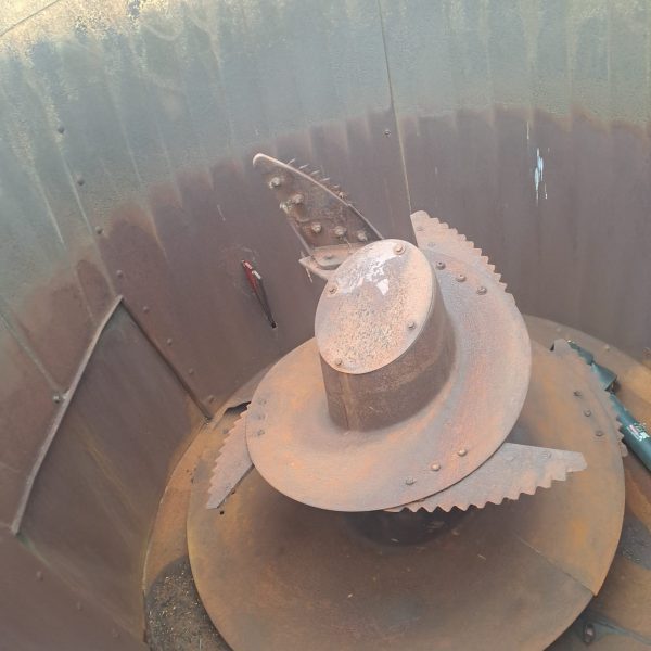 Inside view of the Red Rock VM 14 Tub Diet Feeder’s tank, showcasing the interior design and construction for efficient feed storage.