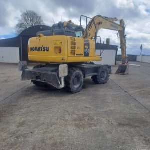 Komatsu PW 160 Wheeled excavator